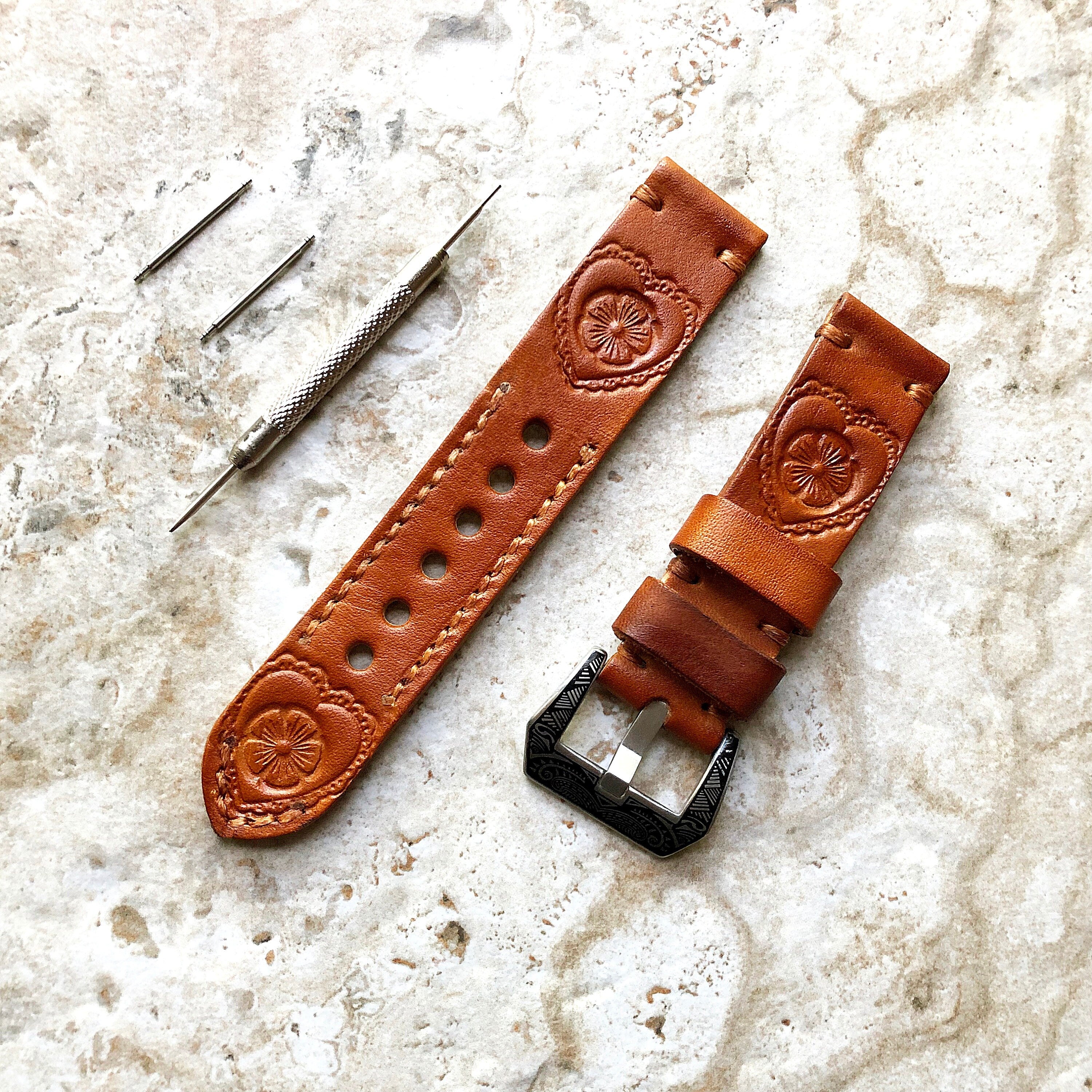 Heart and Flower Band 22mm 24mm 25mm Handmade Medium Brown Genuine Leather Tooled Embossed Strap Bracelet Kit for Watches - Pins Buckle Tool